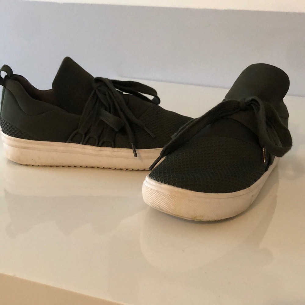 Steve Madden Green Sneakers